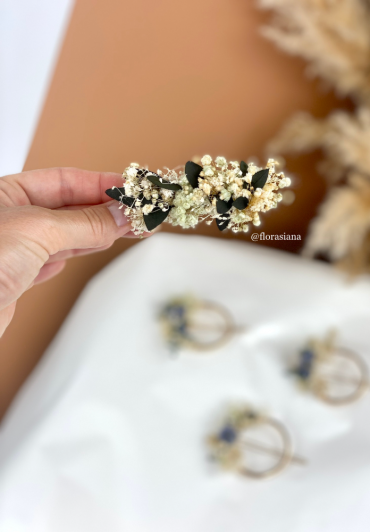 Petite barrette en fleurs